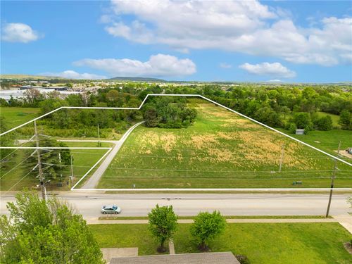 2403 S Turner Street, Springdale, AR, 72764 | Card Image