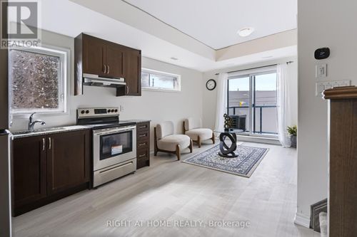 429-2789 Eglinton Ave E, Toronto, ON, M1J0B3 | Card Image