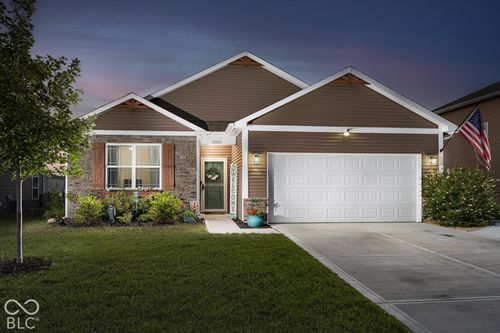 1962 Fairmount Dr, Greenfield, IN, 46140-6912 | Card Image