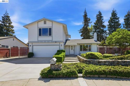1940 Mcpeak Ct, Tracy, CA, 95376-2237 | Card Image