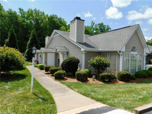 3938 Westridge Meadow Cir, Clemmons, NC, 27012-8609 | Card Image