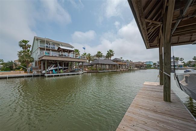 210 Sampan Dr, House other with 2 bedrooms, 2 bathrooms and 2 parking in Tiki Island TX | Image 40