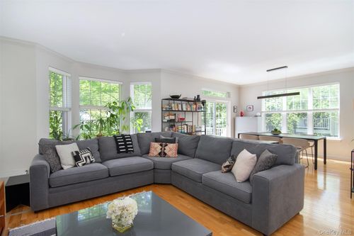 903 Pheasant Woods Rd, Briarcliff Manor, NY, 10510-2069 | Card Image