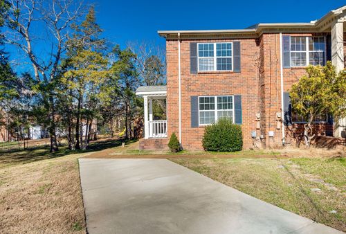 906 Lauren Ct, Nashville, TN, 37217-4242 | Card Image