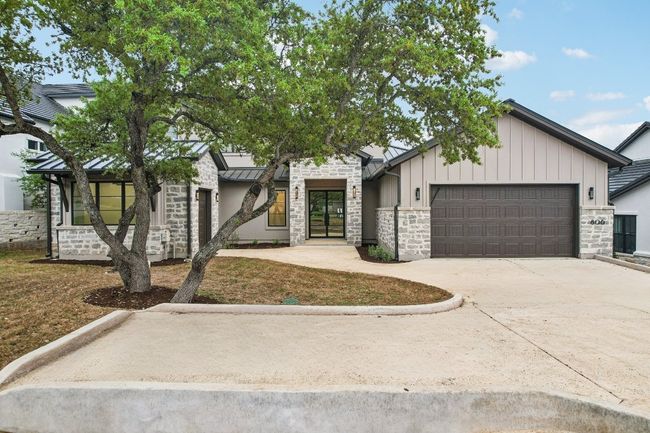 Curb appeal that commands attention and sets the tone for what’s inside. | Image 8