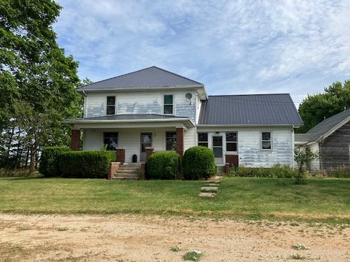 348 Church Rd, Compton, IL, 61318-9621 | Card Image