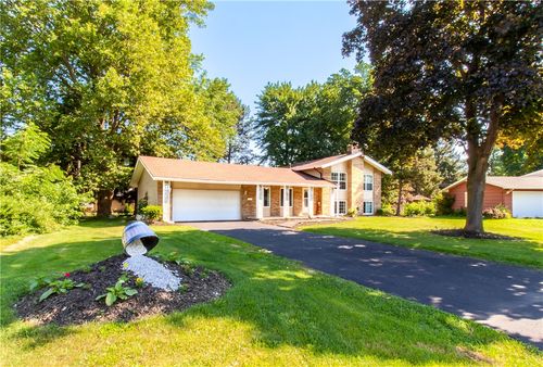 58 Eileen Cir, Greece, NY, 14616-2230 | Card Image