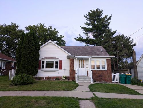 919 Johnson St, Streator, IL, 61364-1843 | Card Image