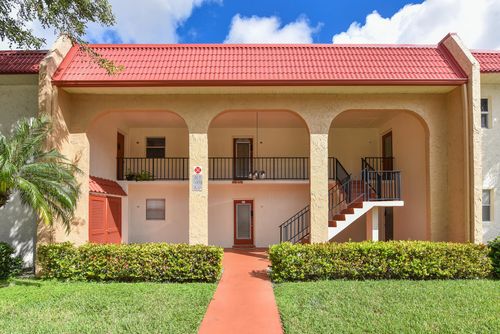 477 Lake Dora Dr, West Palm Beach, FL, 33411-2366 | Card Image
