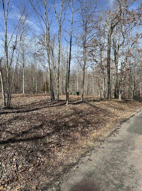 833 Coke Bowman Road, Soddy Daisy, TN, 37379 | Card Image