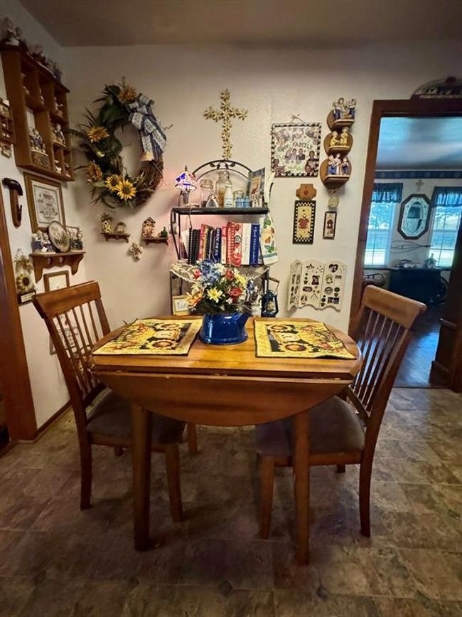 447 Fm 2540 N, House other with 3 bedrooms, 1 bathrooms and 1 parking in Van Vleck TX | Image 7