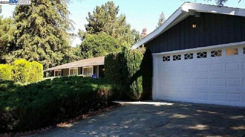 3 Southwaite Ct, Orinda, CA, 94563-4223 | Card Image
