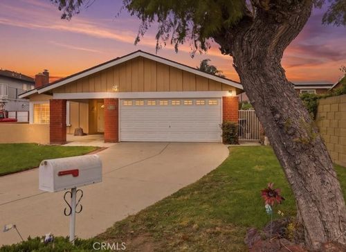 13921 Grambling Cir, Westminster, CA, 92683-3406 | Card Image