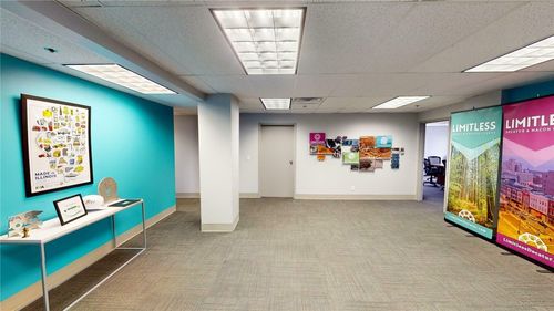 600-101 S Main St, Decatur, IL, 62523-1463 | Card Image