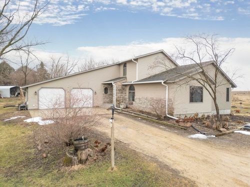 3182 Iowa Highway 24, Lawler, IA, 52154 | Card Image