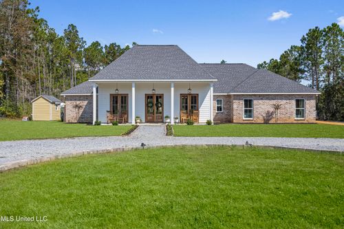 5610 Red Creek Rd, Long Beach, MS, 39560-9715 | Card Image