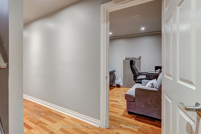 433 Trudeau Dr, House other with 3 bedrooms, 3 bathrooms and 2 parking in Milton ON | Image 36