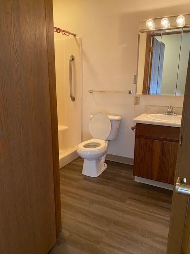 Bathroom | Image 12