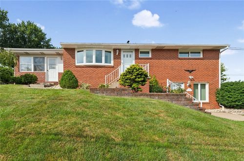 1117 Waverly Dr, Latrobe, PA, 15650-2633 | Card Image
