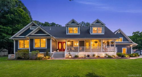 13 Gilbert Ln, Putnam Valley, NY, 10579-3034 | Card Image