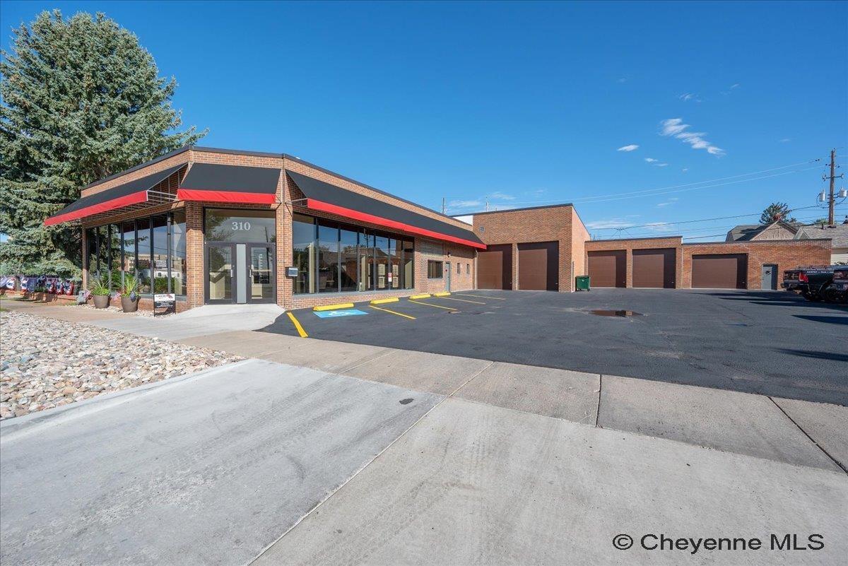 310 E 17Th St, Cheyenne, WY 82001