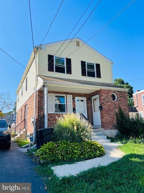 37 E Madison Ave, CLIFTON HEIGHTS, PA, 19018-2316 | Card Image