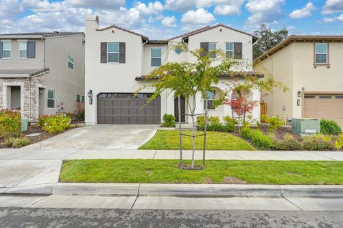 2327 5th Avenue, Sacramento, CA, 95818 | Card Image