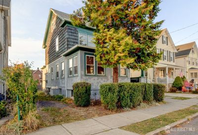 17 Atlantic Street, House other with 5 bedrooms, 2 bathrooms and null parking in Carteret NJ | Image 3