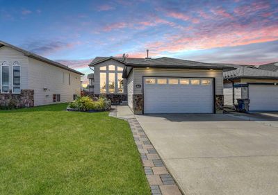 9510 91 St, House detached with 4 bedrooms, 3 bathrooms and 4 parking in Grande Prairie AB | Image 1