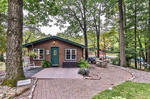 9043 Timberlane Rd, Woodruff, WI, 54568-9603 | Card Image