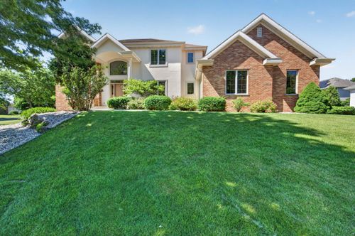 8701 Nelson Xing, Verona, WI, 53593-7925 | Card Image