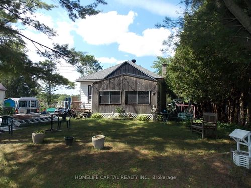 4517 Navan Rd, Navan, ON, K4B1H9 | Card Image