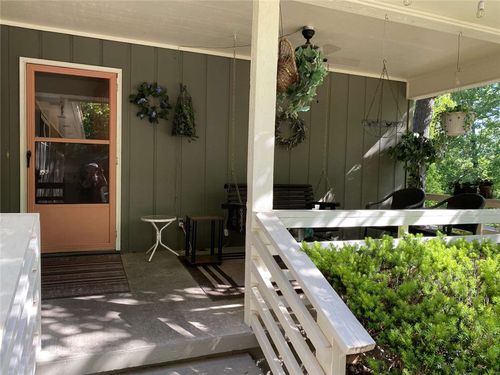 33 Churchill Dr, Bella Vista, AR, 72715-6220 | Card Image