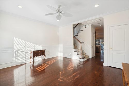 14 Meadow Ct, Oakdale, NY, 11769-1632 | Card Image