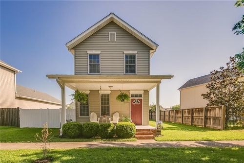 3538 W Thames Dr, Fayetteville, AR, 72704-6041 | Card Image