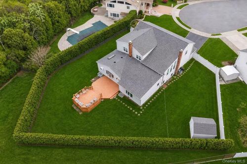 3 Fams Ct, Jericho, NY, 11753-1427 | Card Image