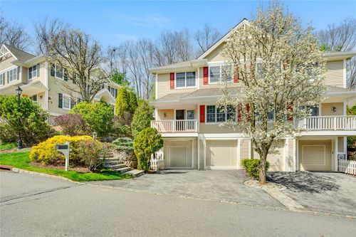 8 Alder Way, North Castle, NY, 10504-1337 | Card Image