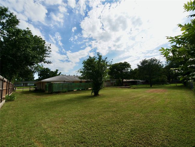 1441 Brazos St, House other with 3 bedrooms, 2 bathrooms and null parking in Graham TX | Image 35
