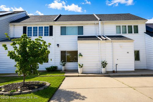 94 Hampton Green, Staten Island, NY, 10312 | Card Image