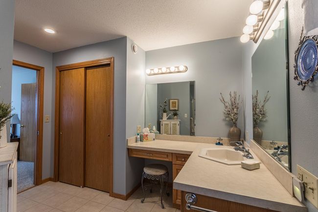 Primary Bathroom | Image 27