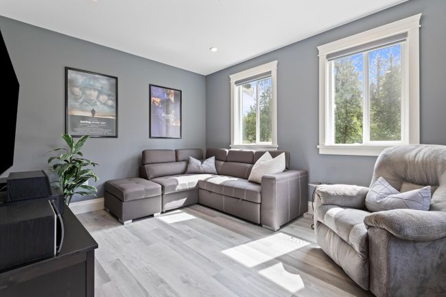 9057 Harper Terrace, House other with 5 bedrooms, 3 bathrooms and 10 parking in Mission BC | Image 14
