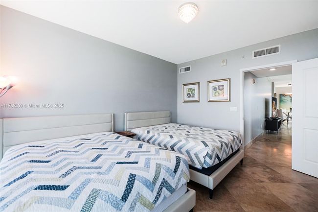 APT-1202 - 3101 S Ocean Dr, Condo with 3 bedrooms, 3 bathrooms and null parking in Hollywood FL | Image 36