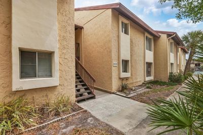 D - 2633 Pine Lake Terrace, Condo with 2 bedrooms, 1 bathrooms and null parking in Sarasota FL | Image 2