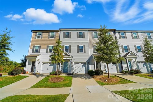 12009 Chesapeake Mallard Dr, Charlotte, NC, 28262-2131 | Card Image