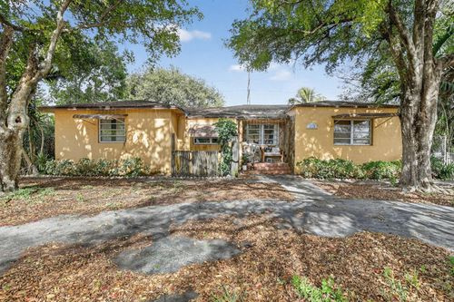 2619 Arthur St, Hollywood, FL, 33020-3309 | Card Image