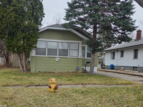 1930 Concord St, Flint, MI, 48504-3124 | Card Image