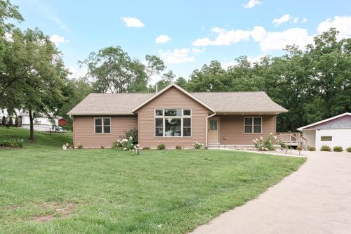 8936 N Jacobs Dr, Milton, WI, 53563-9189 | Card Image