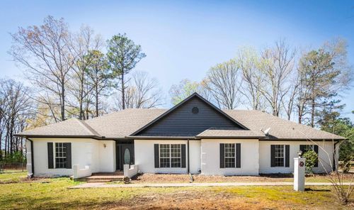 8700 Old Warren Rd, Pine Bluff, AR, 71603-8940 | Card Image