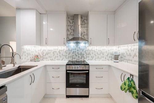 103-2050 Coquitlam Ave, Port Coquitlam, BC, V3B1J5 | Card Image