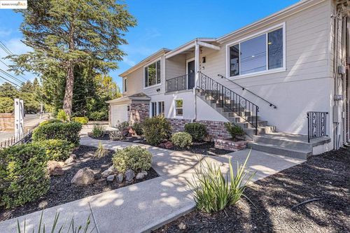 1828 Clayton Way, Concord, CA, 94519 | Card Image